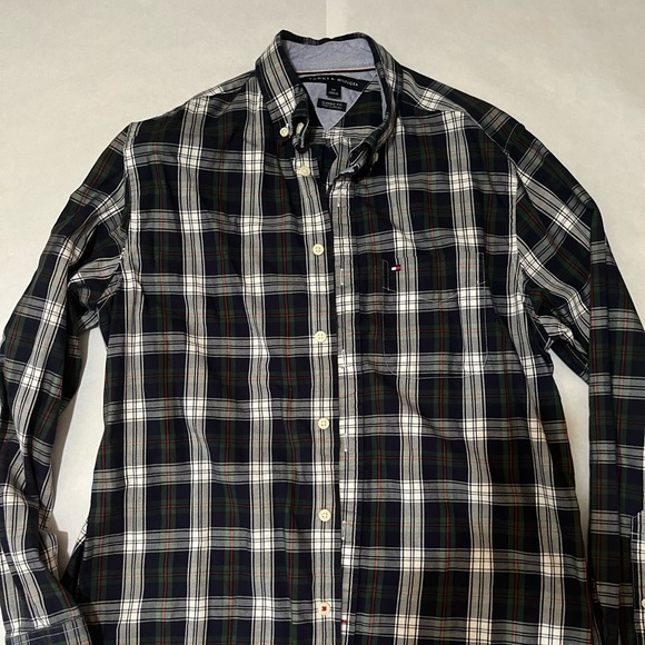 Tommy Hilfiger Men’s Medium Long Sleeve Shirt - Picture 1 of 2